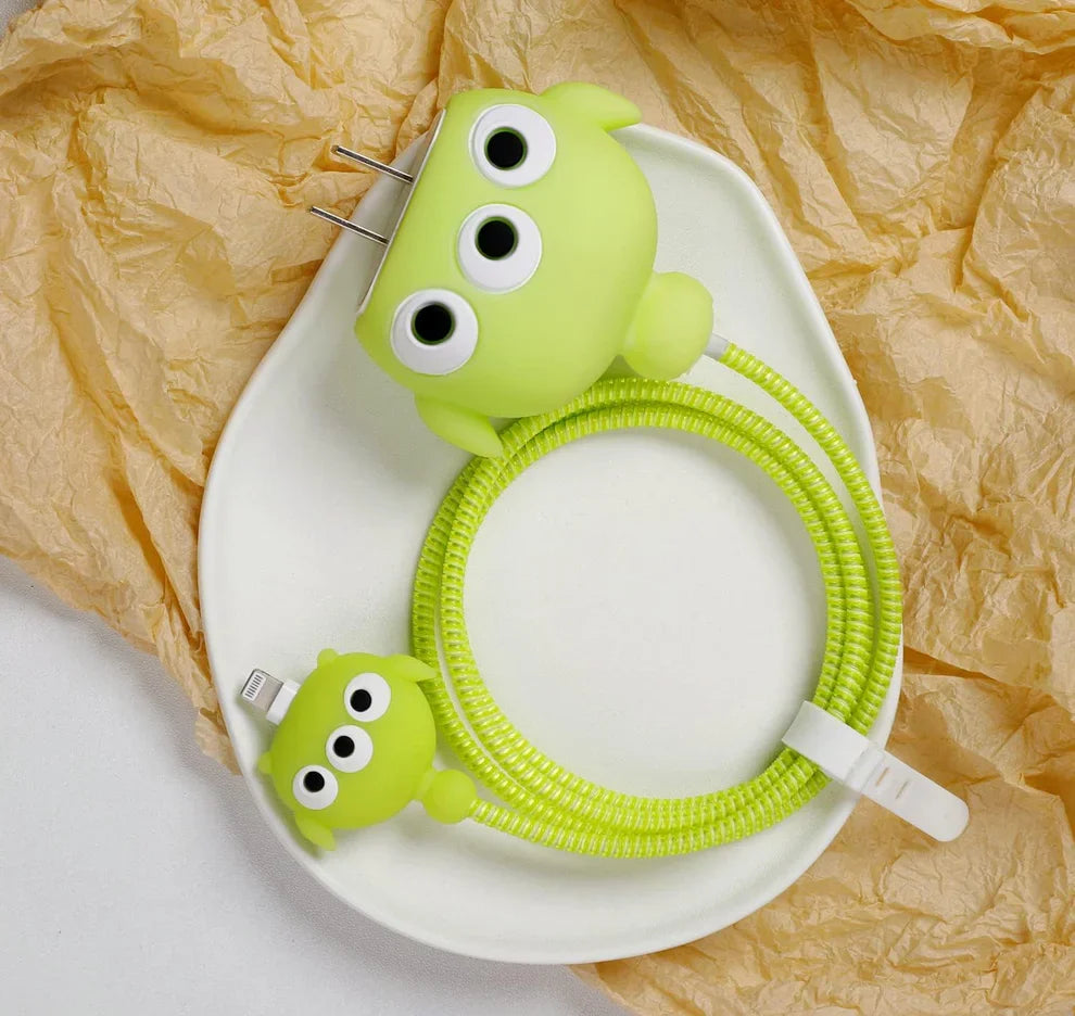 Iphone Charger Case Cover - Cute Aliens - 4 Piece Set (With Wire Protector)