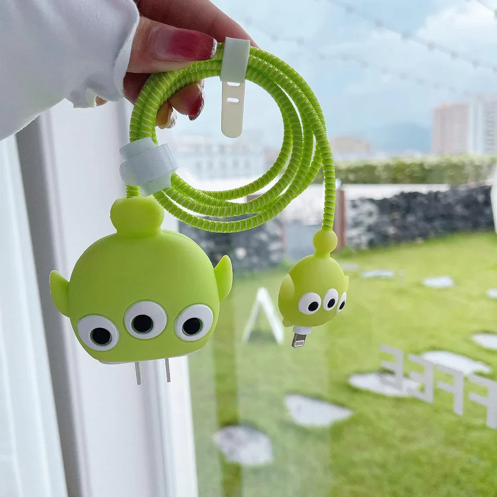 Iphone Charger Case Cover - Cute Aliens - 4 Piece Set (With Wire Protector)
